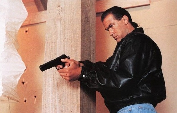 Stasera in tv su Rete 4 Duro da uccidere con Steven Seagal (3)