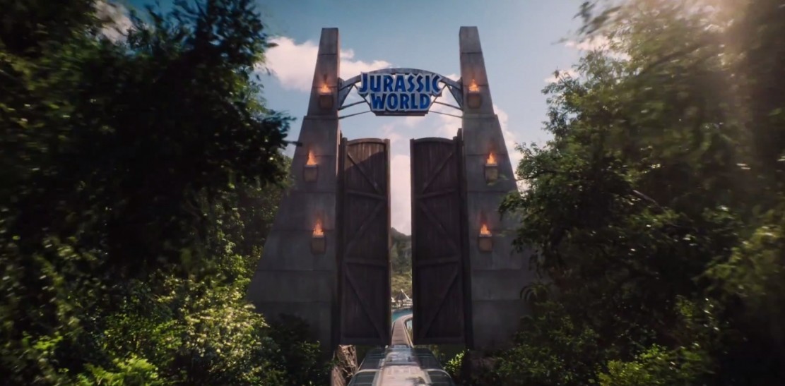 stasera-in-tv-su-canale-5-jurassic-world-5.jpg