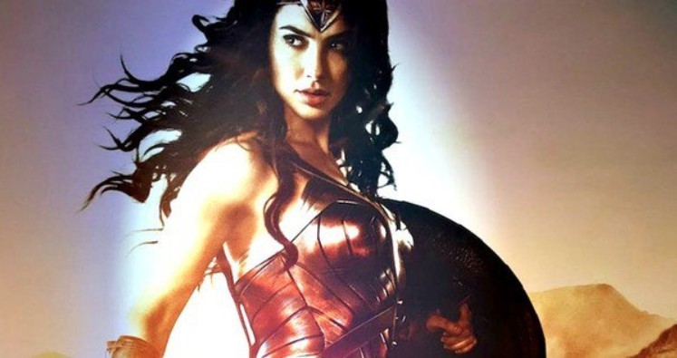 wonder-woman-poster-e-logo-dal-licensing-expo-di-las-vegas.jpg