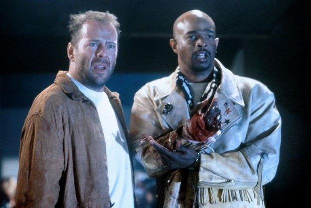 Stasera in tv su Rete 4 L'ultimo boy scout con Bruce Willis (1)