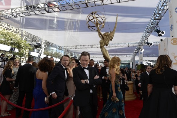 Aaron Paul photobomb Bryan Cranston, 22 set 2013