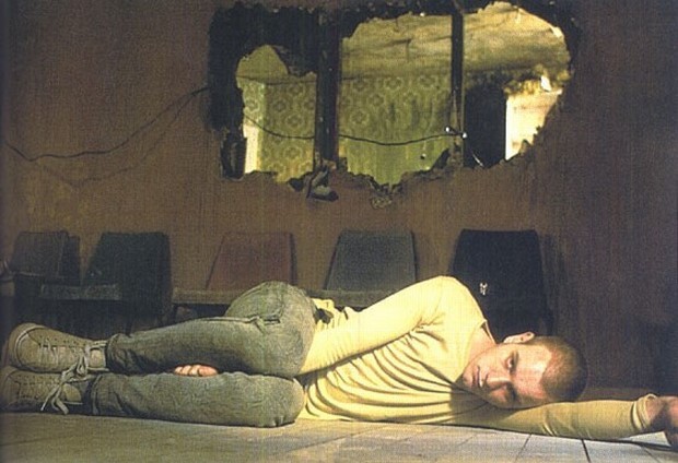 Stasera in tv su Italia 1 Trainspotting con Ewan McGregor (3)