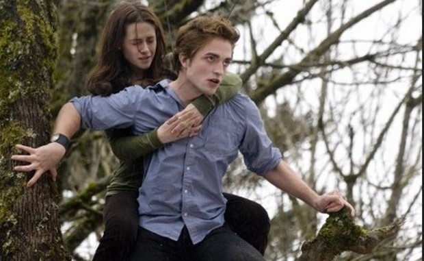 Stasera in tv su Italia 1 Twilight con Robert Pattinson e Kristen Stewart (6)