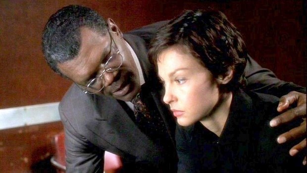 Stasera in tv su Rete 4 La tela dell'assassino con Samuel L. Jackson (7)