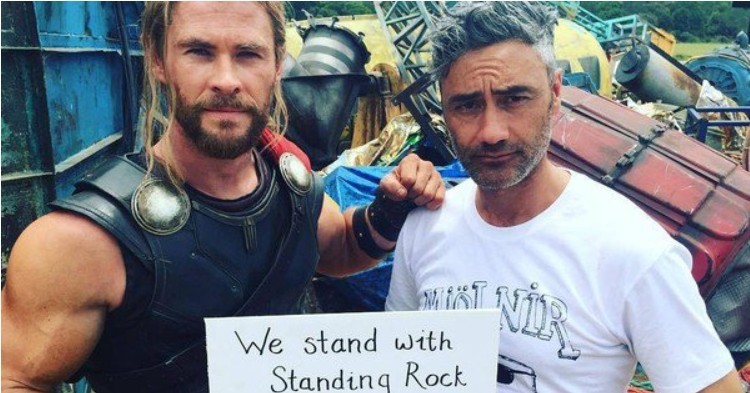 thor-ragnarok-nuova-foto-dal-set-con-chris-hemsworth-in-costume.jpg