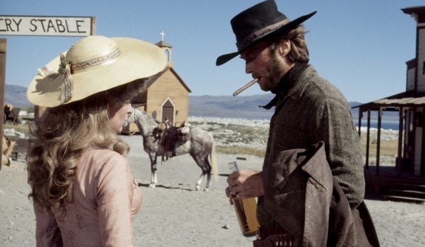 Stasera in tv su Rete 4 Lo straniero senza nome con Clint Eastwood (3)