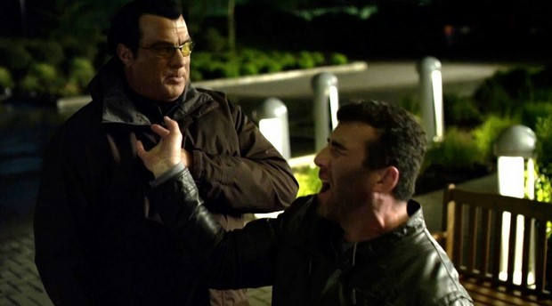 Stasera in tv su Rete 4 True Justice II - Reazione violenta con Steven Seagal (1)