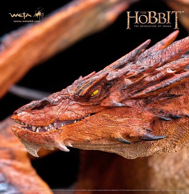 Lo Hobbit la statua ufficiale Weta del drago Smaug (2)