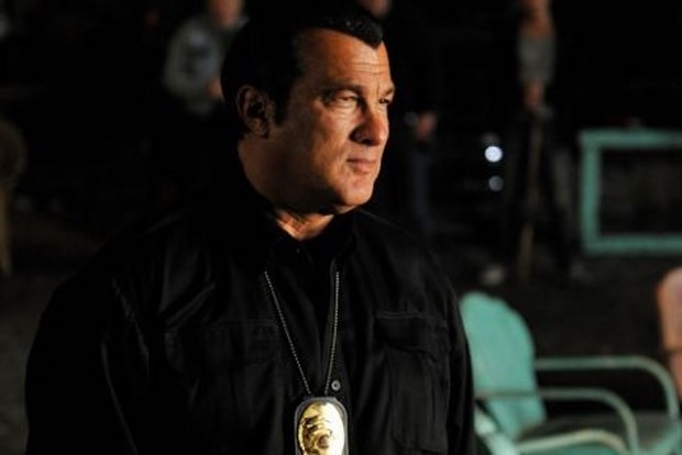 Stasera in tv su Rete 4 True Justice - La confraternita con Steven Seagal (3)