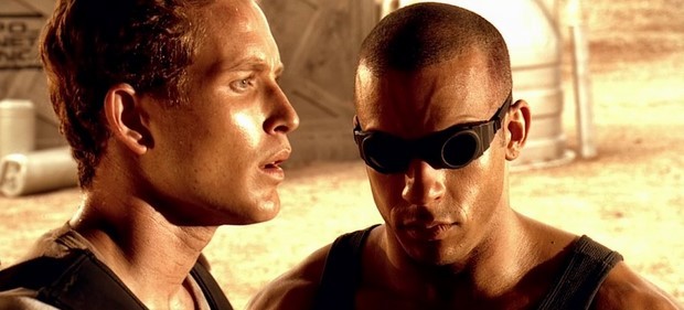 Stasera in tv su Italia 1 Pitch Black con Vin Diesel (5)