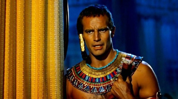 Stasera in tv su Rete 4 I dieci comandamenti con Charlton Heston (7)