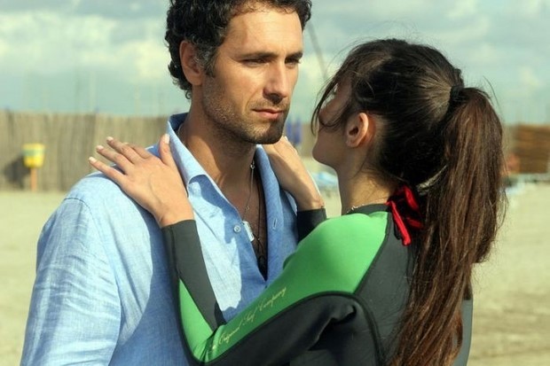 Stasera in tv su Canale 5 Scusa ma ti chiamo amore con Raoul Bova (5)