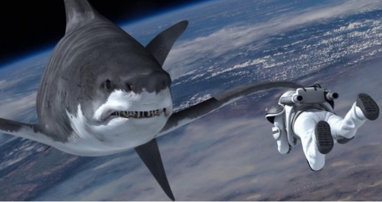 sharknado-4-annunciato-il-titolo-ufficiale-che-cita-star-wars-7.jpg