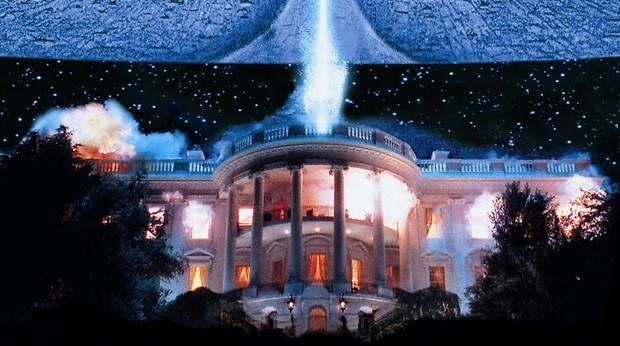 stasera-in-tv-su-rete-4-independence-day-con-will-smith-3.jpg