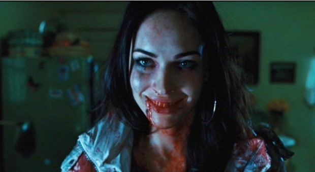 stasera-in-tv-su-italia-1-jennifers-body-con-megan-fox-e-amanda-seyfried-5.jpg