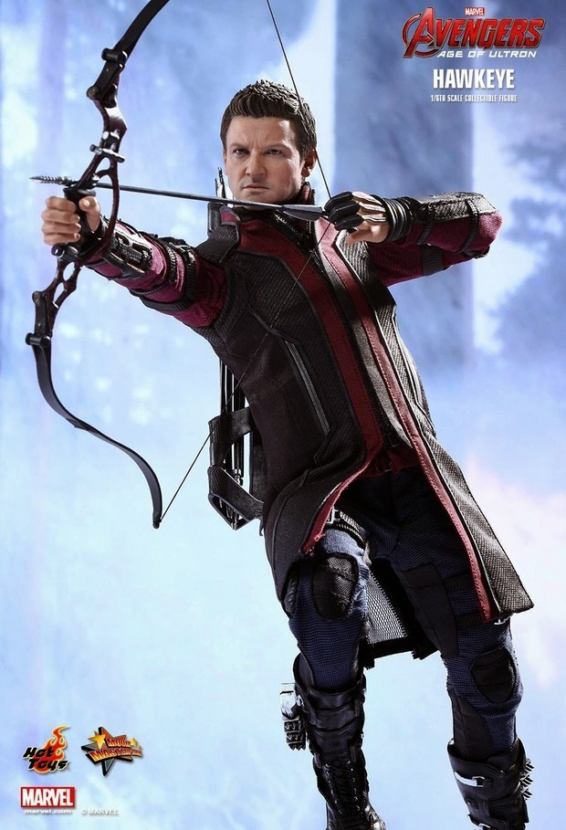 Avengers 2 nuova action figure Hot Toys di Hawkeye (1)