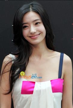 Han Chae-young in Soul Mates