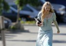 Amanda Seyfried, Gary Oldman ed il cast di Red Riding Hood sul set in costume di scena