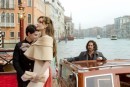 Angelian Jolie e Johnny Depp protagonisti di The Tourist - le locandine internazionali e la fotogallery