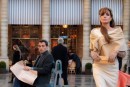 Angelian Jolie e Johnny Depp protagonisti di The Tourist - le locandine internazionali e la fotogallery