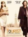 Angelian Jolie e Johnny Depp protagonisti di The Tourist - le locandine internazionali e la fotogallery