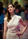 Anne Hathaway compie 30 anni