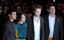 Aspettando New Moon - Robert Pattinson, Kristen Stewart e Tayor Lautner incontrano i fans inglesi: tutte le foto dell'evento