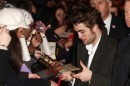 Aspettando New Moon - Robert Pattinson, Kristen Stewart e Tayor Lautner incontrano i fans inglesi: tutte le foto dell'evento