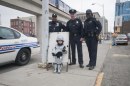 Attenzione al piccolo Robocop di Detroit