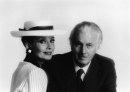 Audrey Hepburn con l\'amico e fashion designer Hubert De Givenchy, 1 gennaio 1985