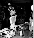 Audrey Hepburn shopping a Madrid, 25 marzo 1964