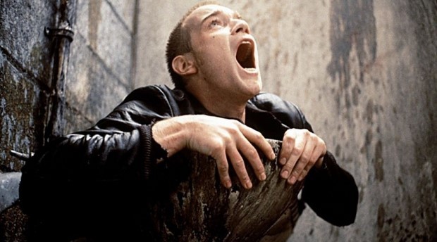 Stasera in tv su Italia 1 Trainspotting con Ewan McGregor (2)