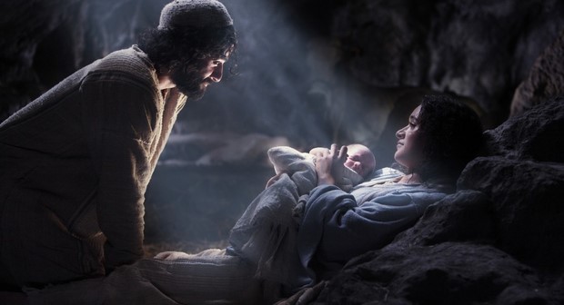 stasera-in-tv-su-rete-4-nativity-con-oscar-isaac-2.jpg