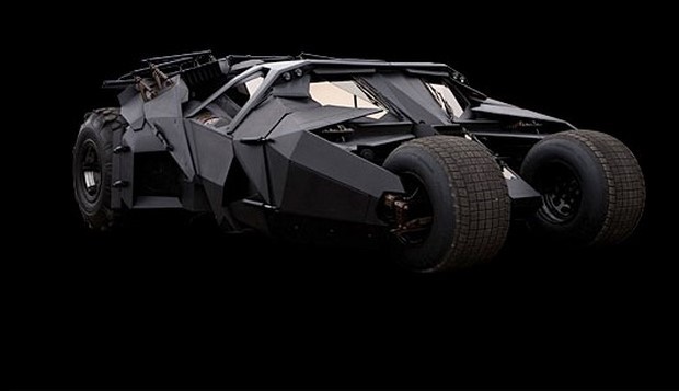 Da Batman a Il Cavaliere oscuro l'evoluzione della Batmobile dai fumetti al cinema (7)