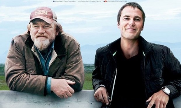 The Grand Seduction trailer e poster della commedia con Taylor Kitsch e Brendan Gleeson (2)