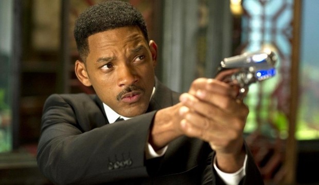 Stasera in tv su Rai 2 Men in Black 3 con Will Smith (7)