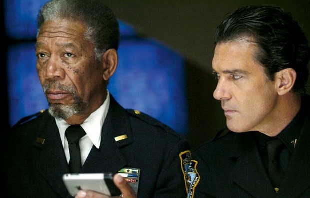 Stasera in tv su Rai 3 The Code con Antonio Banderas e Morgan Freeman (4)