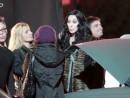 Cher e Kristen Bell sul set di Burlesque a Los angeles