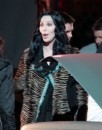 Cher e Kristen Bell sul set di Burlesque a Los angeles