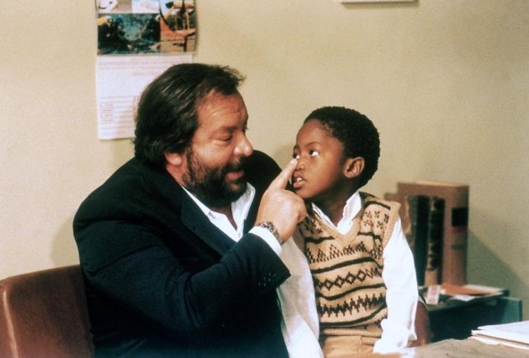 stasera-in-tv-su-rai-1-piedone-lafricano-con-bud-spencer-7.jpg