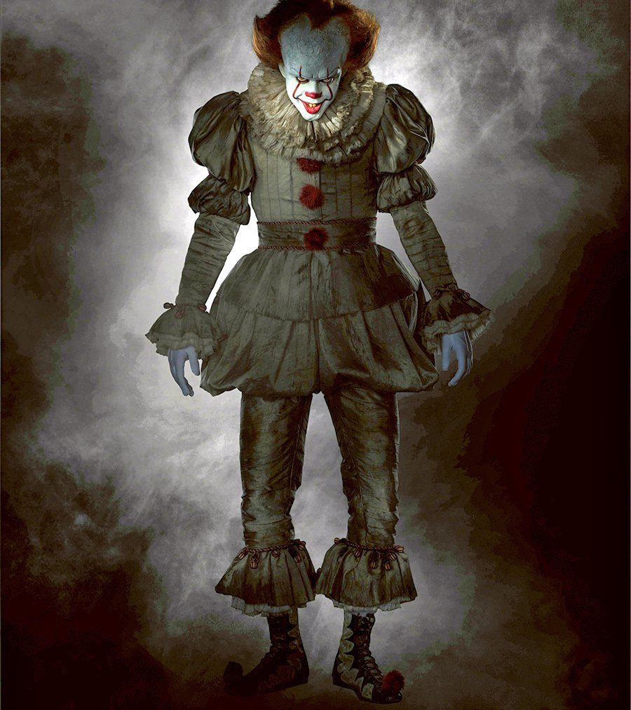 it-il-film-foto-ufficiale-del-nuovo-costume-di-pennywise.jpg