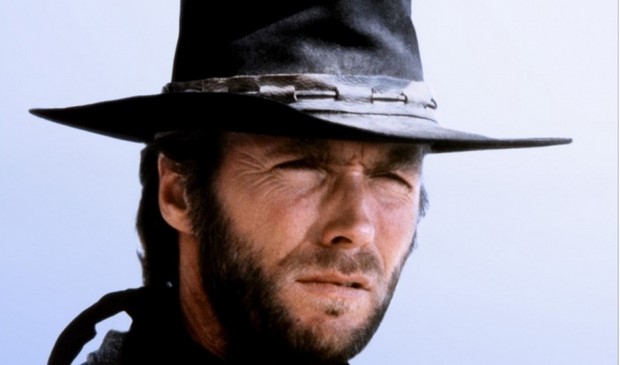 Stasera in tv su Rete 4 Lo straniero senza nome con Clint Eastwood (2)