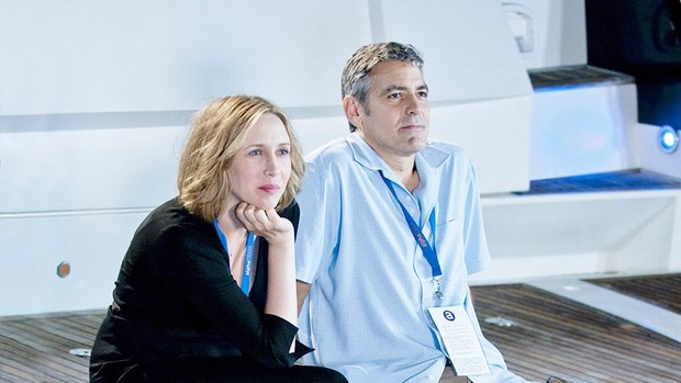 Stasera in tv Tra le nuvole con George Clooney su Rete 4 (5)