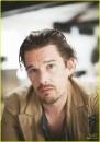 Ethan Hawke in copertina su Hobo Magazine