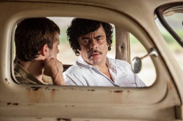 Escobar Paradise Lost - primo trailer del crime thriller con Benicio del Toro