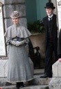 Glenn Close e Mia Wasikowska fotografate sul set di Albert Nobbs a Dublino