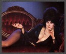 Elvira gothic sexy gallery di Halloween