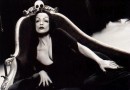 Vampira gothic sexy gallery di Halloween