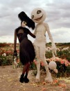 Harper's Bazaar mette in vendita una collezione di costumi per Halloween disegnati da Tim Burton