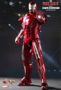 Iron Man 3 - foto action figures Hot Toys armature delle Heartbreaker e Silver Centurion